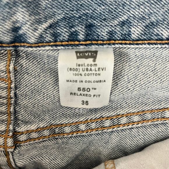 Vintage Levi's Red Tab Men's Denim 550 Relaxed Fit Shorts / Jorts | Size 36 - Picture 4 of 6